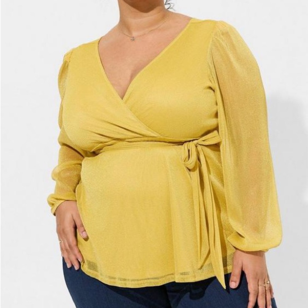 New Torrid Women’s Rich Gold Knit Glitter Lurex Surplice Peplum Top size 4X